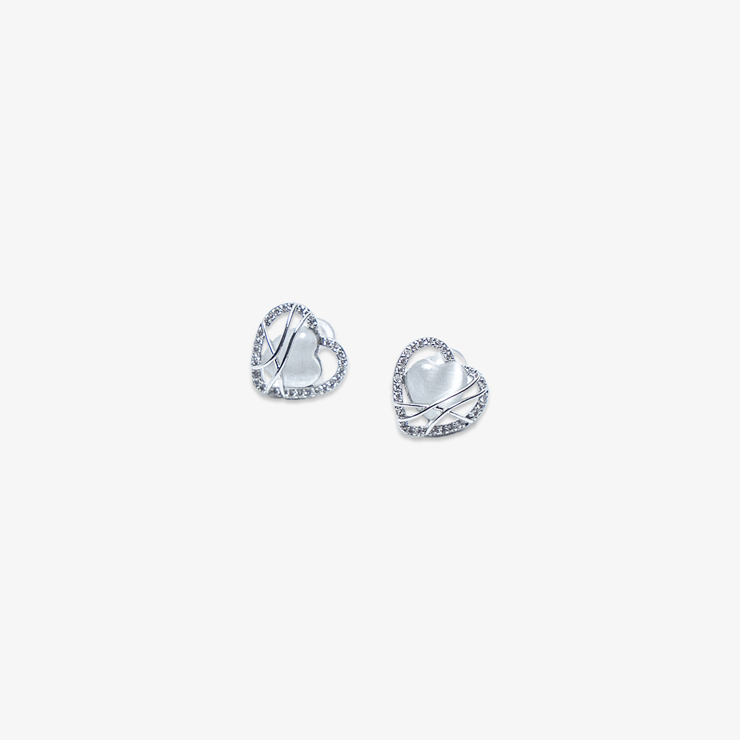 heart-shaped-stud-earrings-with-pave-outline-silver